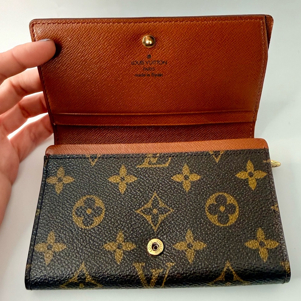 A Condition Louis Vuitton Porte Monnaie Tresor Wallet - Picture 2 of 6